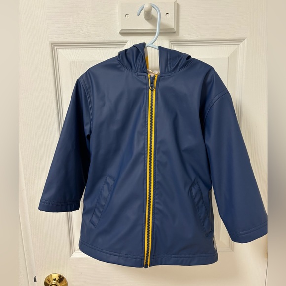 Hatley Boys Raincoat (4T) - Picture 3 of 6